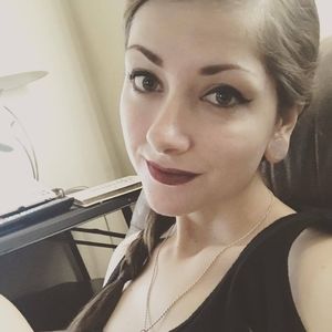 Meet your Posher, Nicole